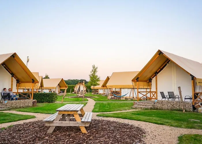 Europarcs Poort Maastricht مكان تخييم بيرغ إين تيربيلييت